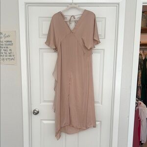 Elegant V-Neck Flutter Sleeve Midi Dress in Blush